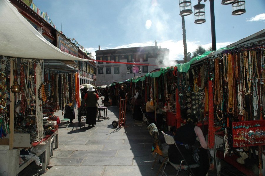 Tibetan Barkhor Streets-Picture-Explore Lhasa Tibet with Tibet Travel Expert Service